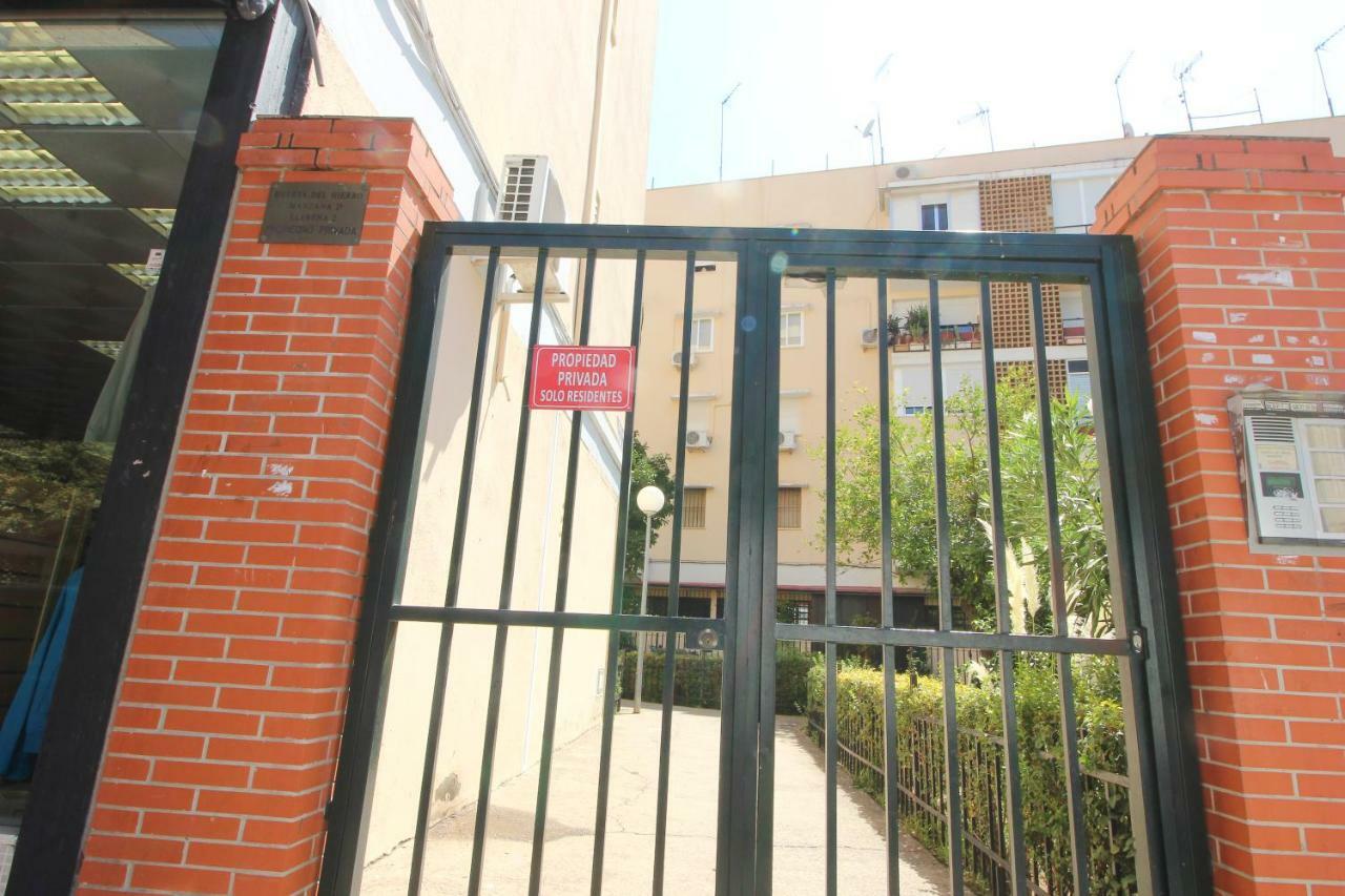 El Apartamento De Trini Севилья Экстерьер фото